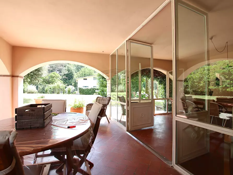 Immagine 13 di Villa in vendita  in Via di segromigno a Capannori