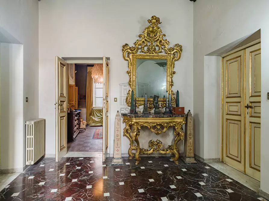 Immagine 15 di Palazzo in vendita  in Via Beccheria 35 a Lucca