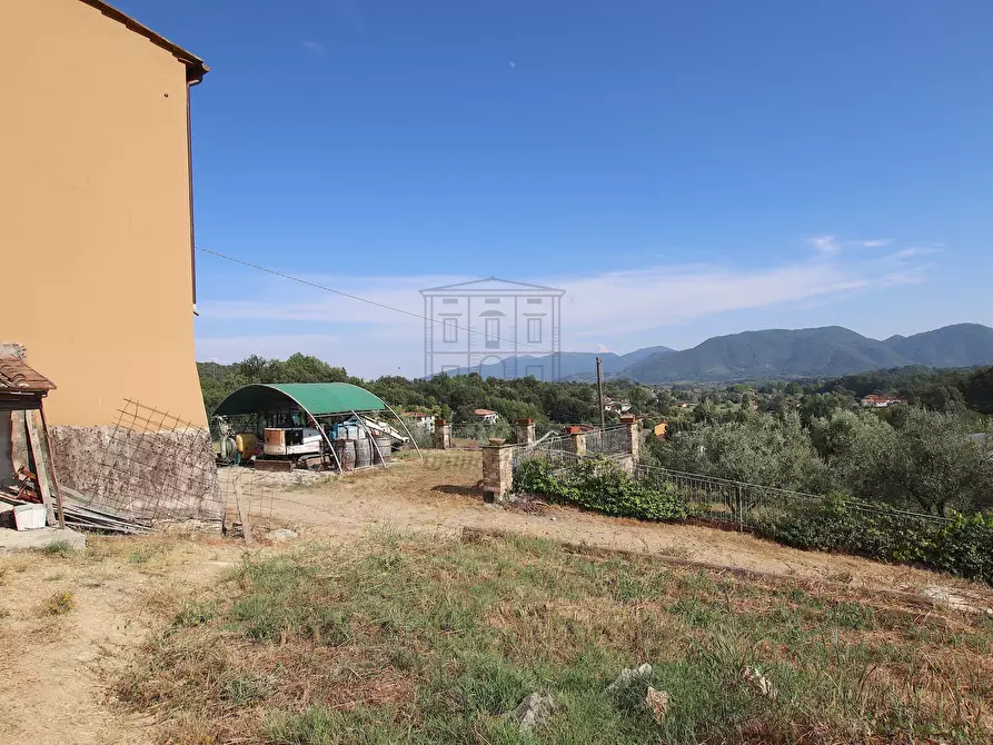 Immagine 18 di Rustico / casale in vendita  in Via del Francia 95 a Lucca