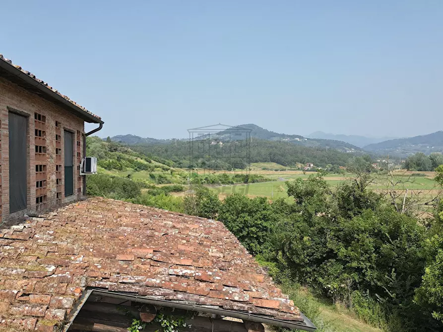 Immagine 11 di Rustico / casale in vendita  in Via della Scogliera 182 a Lucca