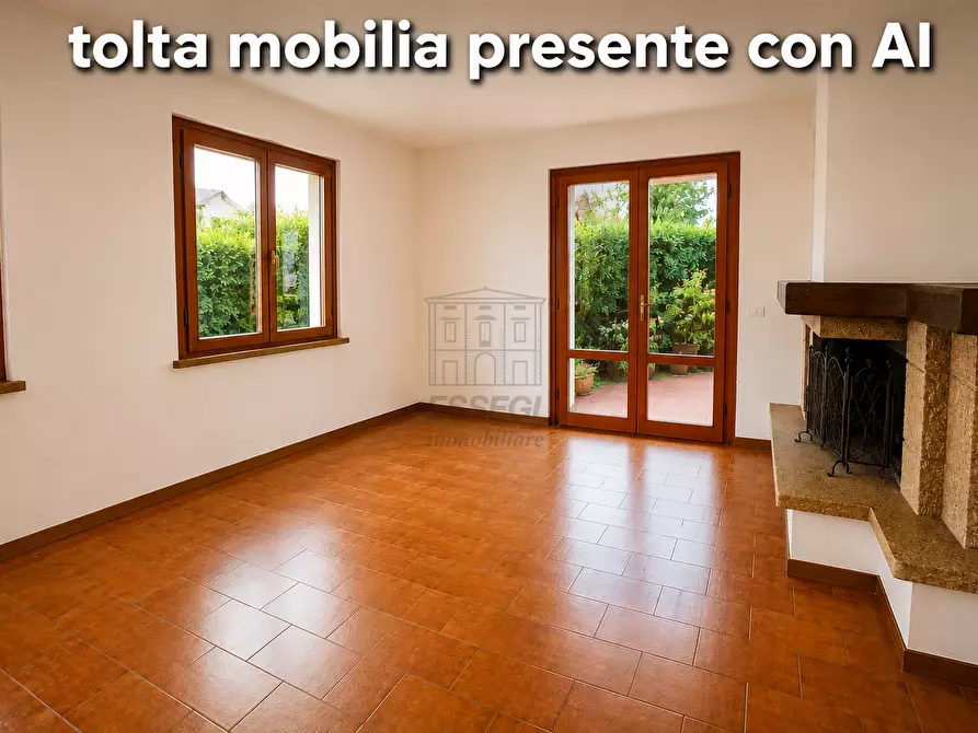 Immagine 8 di Villa in vendita  in Via della Chiesa XI 568 a Lucca