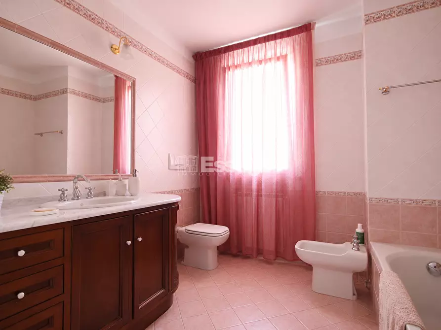 Immagine 18 di Villa in vendita  in Via Pesciatina 1194 a Lucca