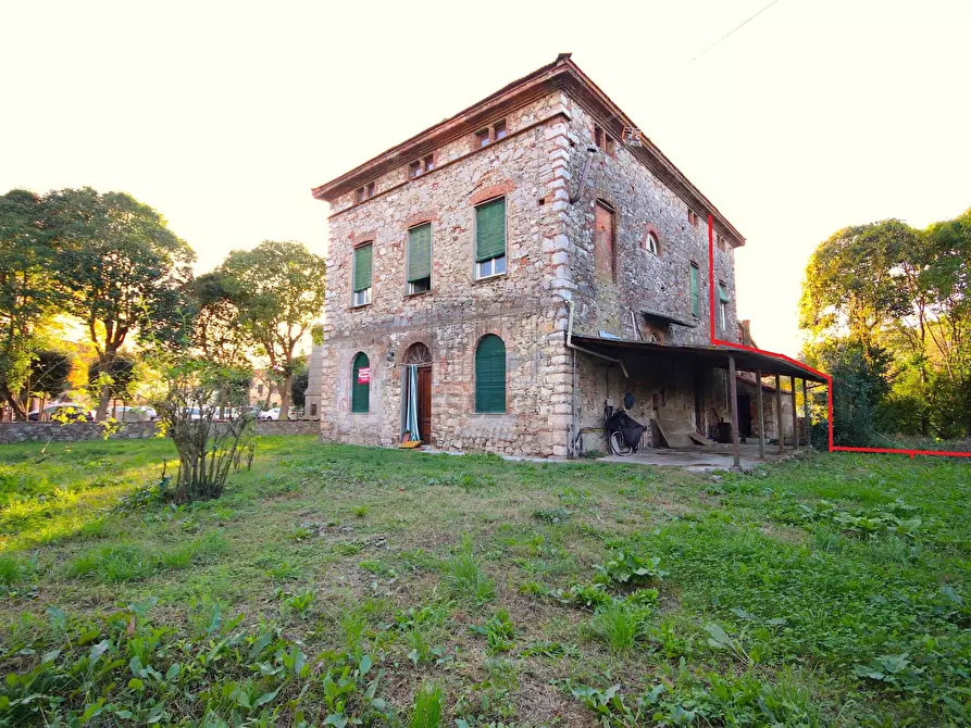 Immagine 1 di Rustico / casale in vendita  in Via di Nozzano 611 a Lucca