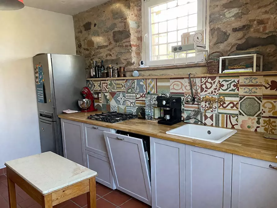 Immagine 26 di Villa in vendita  a Capannori