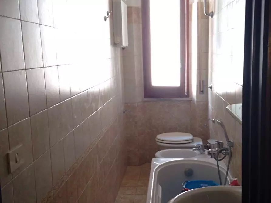 Immagine 8 di Pentalocale in vendita  in Via Guido Miggiano a Reggio Di Calabria