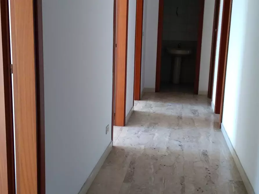 Immagine 10 di Quadrilocale in affitto  in Via Nazionale Gallico 71 a Reggio Di Calabria