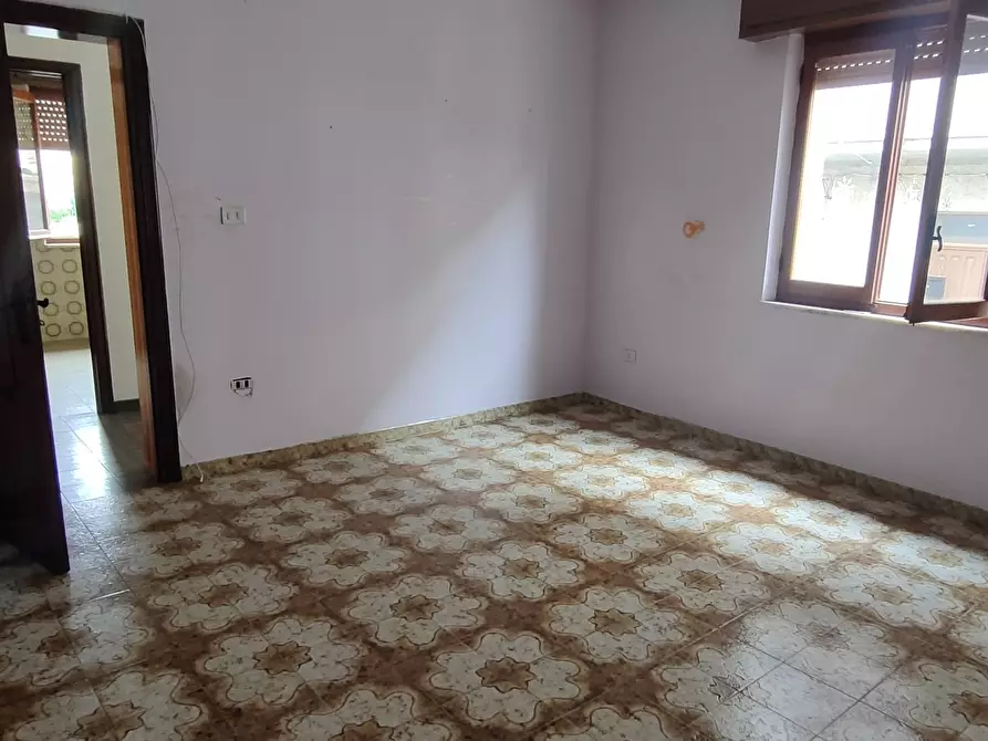 Immagine 11 di Appartamento in vendita  a Bova Marina