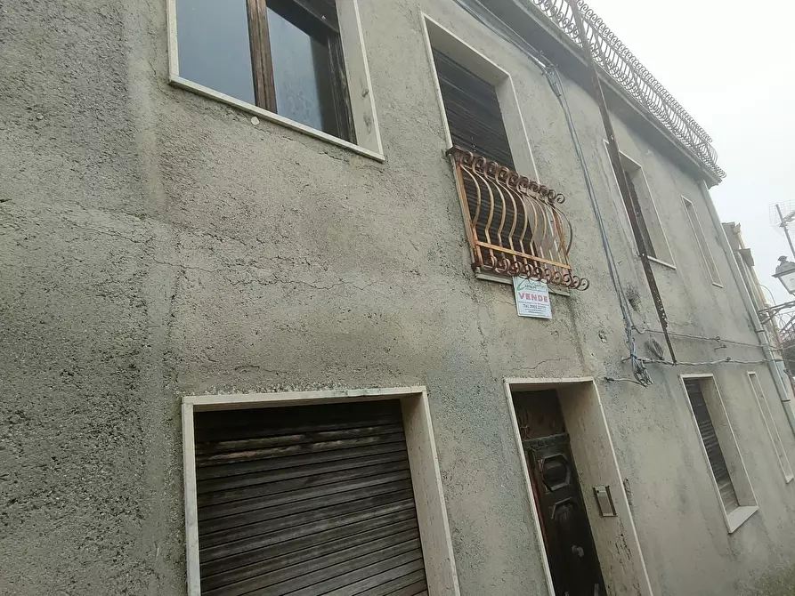 Immagine 2 di Pentalocale in vendita  in Via Castello 35 a Bova