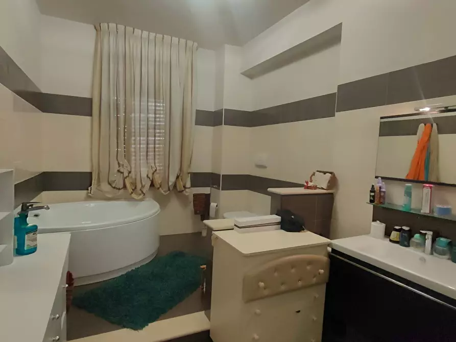 Immagine 17 di Pentalocale in vendita  in Via Abate Sant'Elia 26 a Reggio Di Calabria