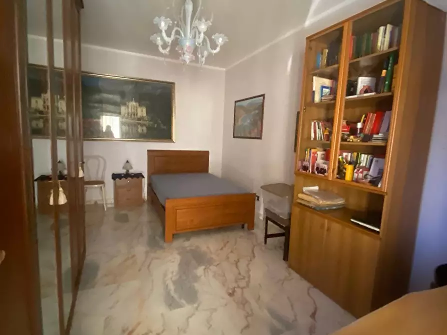 Immagine 32 di Pentalocale in vendita  in Viale Aldo Moro 15 a Bova Marina