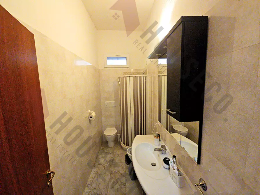 Immagine 7 di Casa indipendente in vendita  in Via de Amicis Edmondo a Quartu Sant'elena