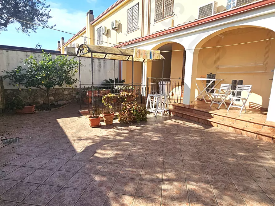 Immagine 3 di Villetta a schiera in vendita  a Quartu Sant'elena