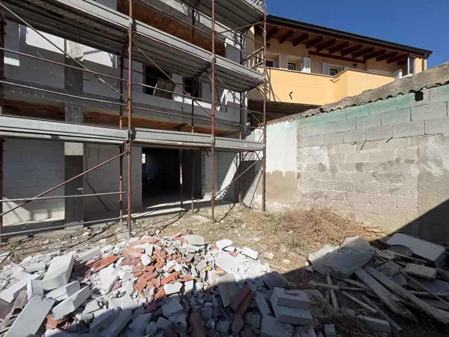 Immagine 1 di Villetta a schiera in vendita  a Assemini