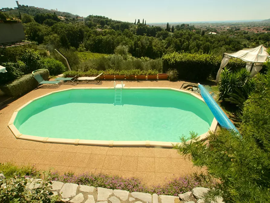 Immagine 2 di Casa indipendente in vendita  a Castelnuovo Magra