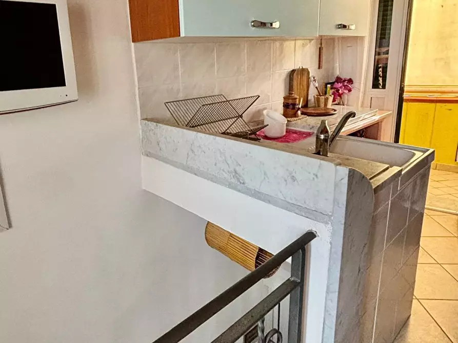 Immagine 3 di Bilocale in affitto  a Ameglia