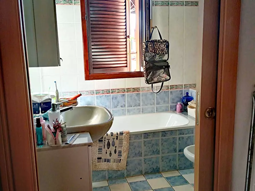 Immagine 31 di Casa semindipendente in affitto  a Ameglia