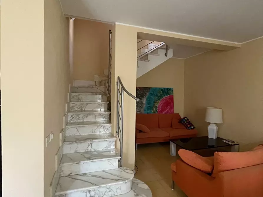 Immagine 7 di Porzione di casa in vendita  a Carrara
