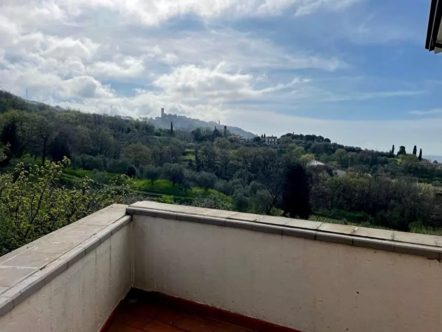 Immagine 18 di Casa indipendente in vendita  a Castelnuovo Magra