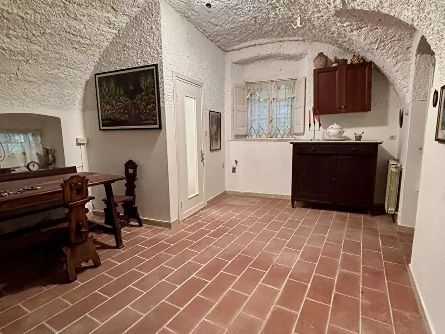 Immagine 34 di Villa in vendita  a Castelnuovo Magra