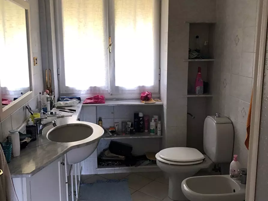 Immagine 7 di Quadrilocale in vendita  a Ameglia