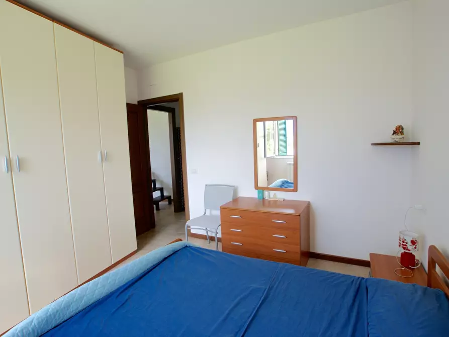 Immagine 11 di Trilocale in vendita  a Ameglia