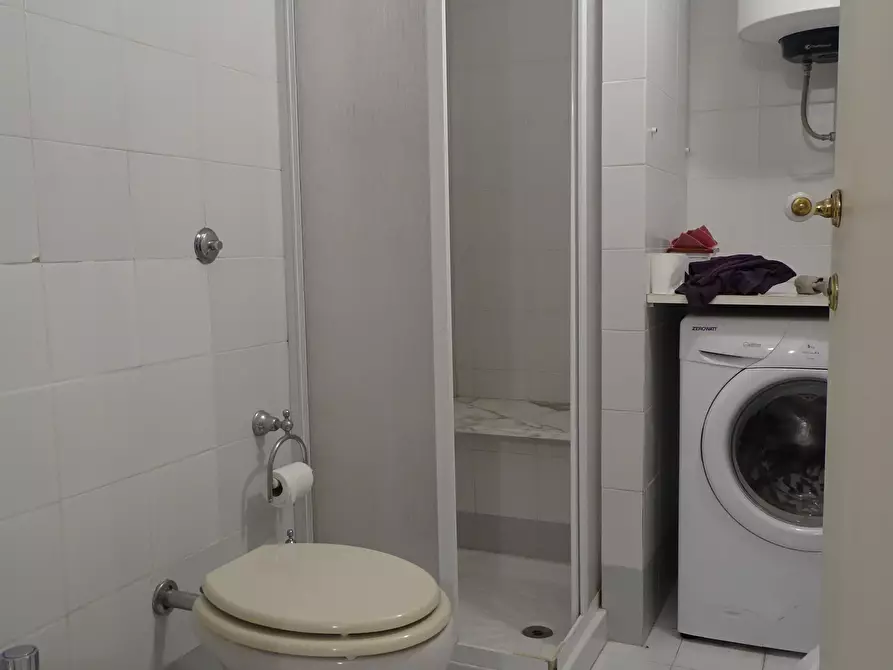 Immagine 10 di Monolocale in vendita  a Ameglia