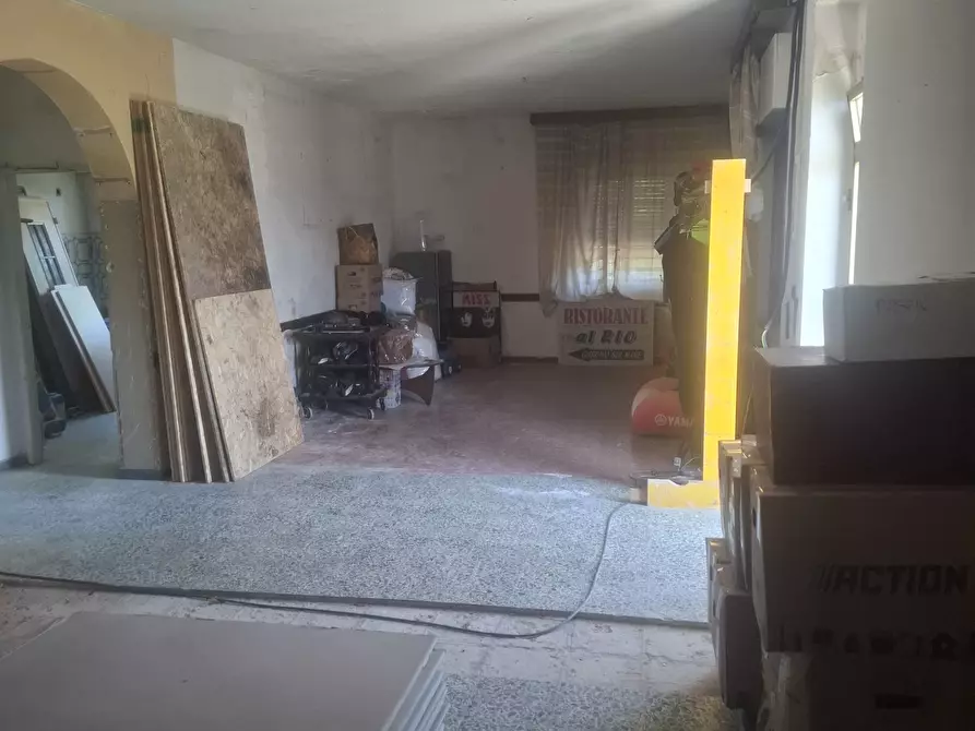 Immagine 24 di Casa indipendente in vendita  a Ameglia