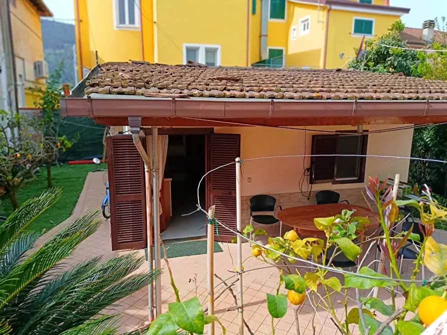 Immagine 22 di Casa semindipendente in vendita  a Ameglia