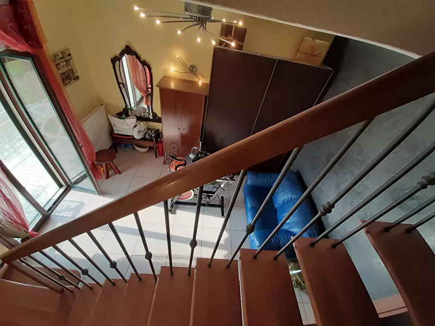 Immagine 15 di Casa semindipendente in vendita  a Ortonovo