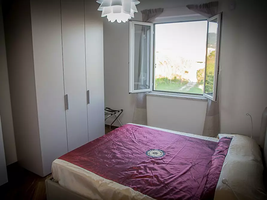 Immagine 13 di Casa indipendente in affitto  a Sarzana