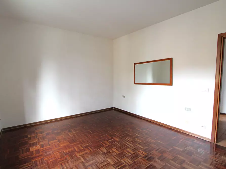 Immagine 17 di Appartamento in vendita  in Via A. Zanasi a Valsamoggia