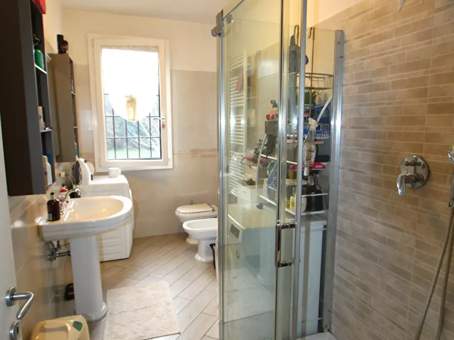 Immagine 17 di Appartamento in vendita  in Via E. Carnevali a Valsamoggia