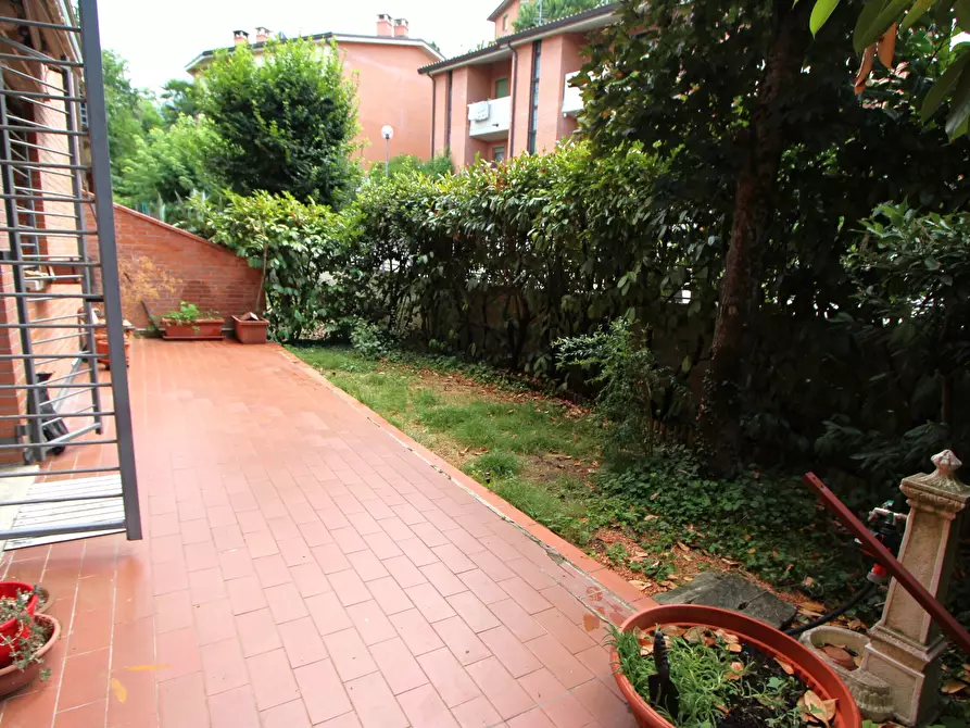 Immagine 15 di Appartamento in vendita  in Via Ugo la Malfa 15 a Valsamoggia