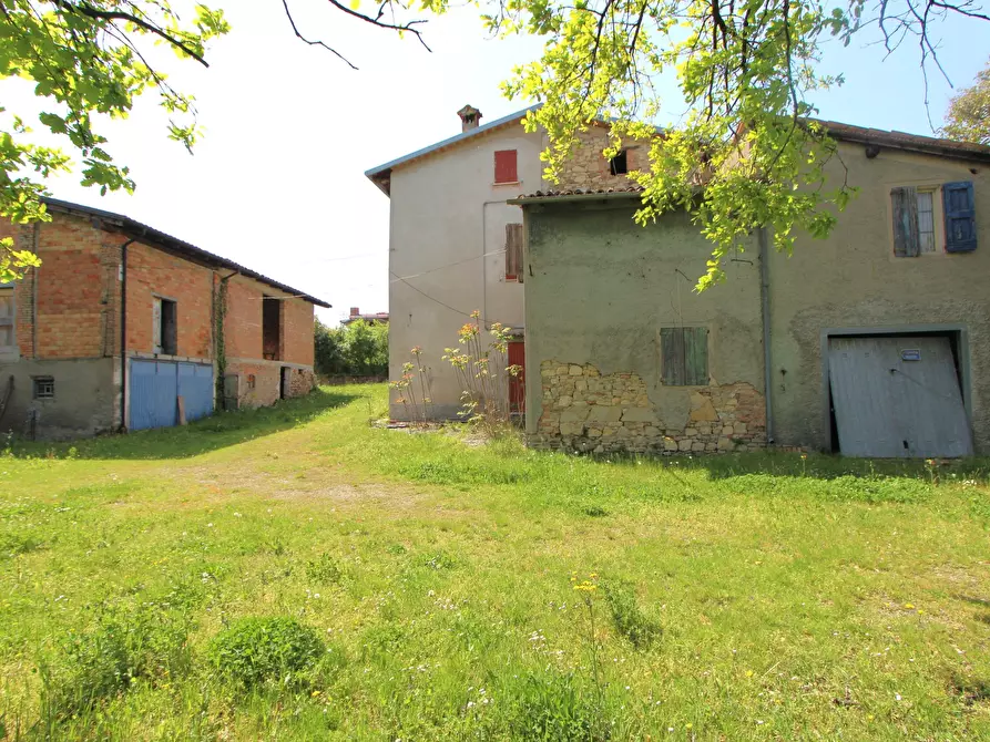 Immagine 19 di Rustico / casale in vendita  in via Castello a Valsamoggia