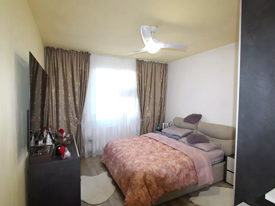 Immagine 6 di Appartamento in vendita  in Via A. Zanasi a Valsamoggia