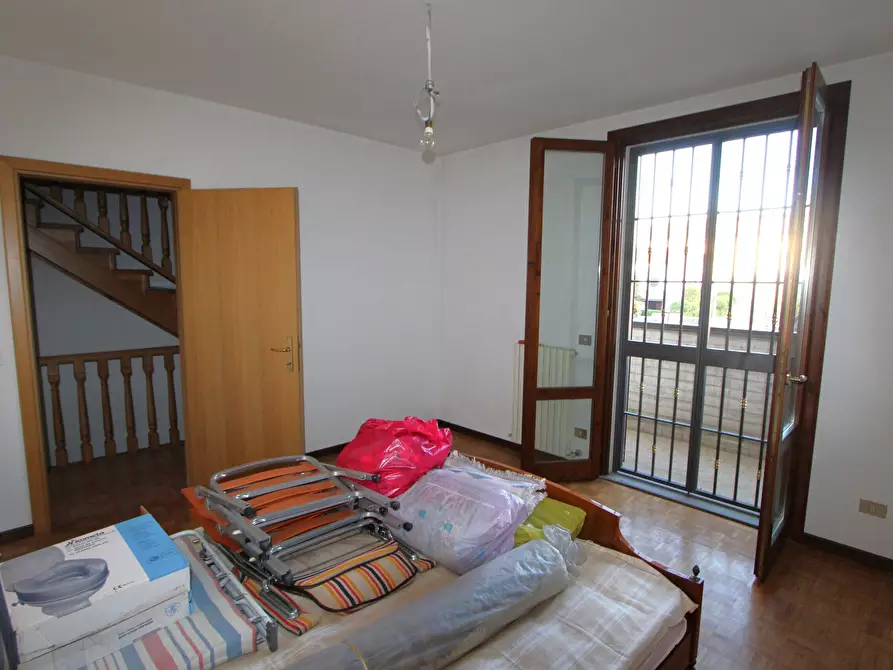 Immagine 37 di Villetta a schiera in vendita  in Via Pietro Nenni 26 a Valsamoggia