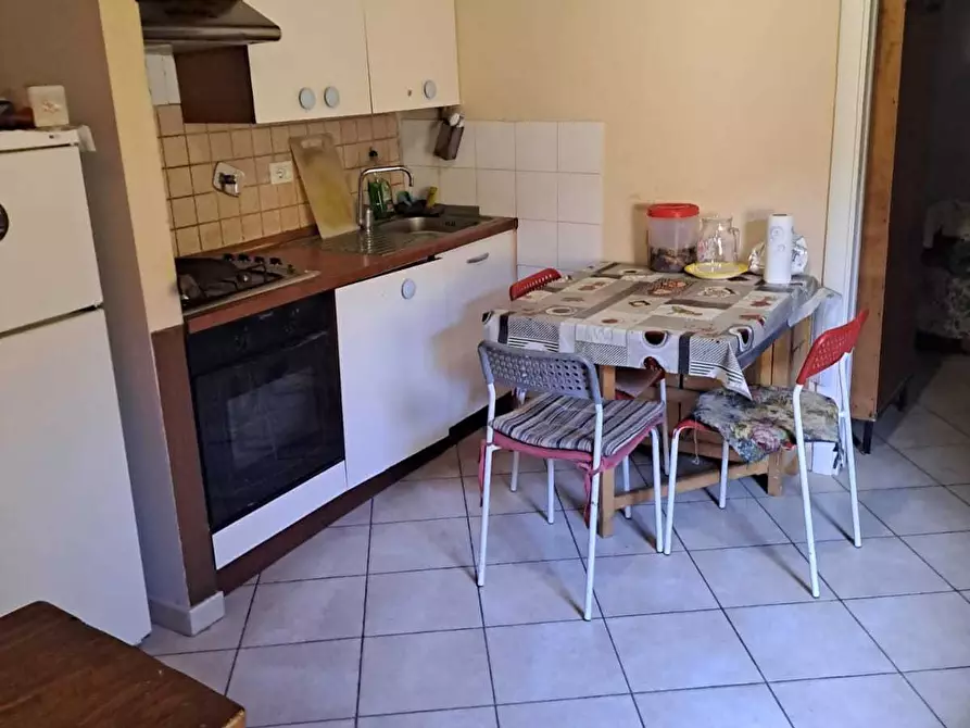 Immagine 4 di Appartamento in vendita  in via G. da Bazzano a Valsamoggia