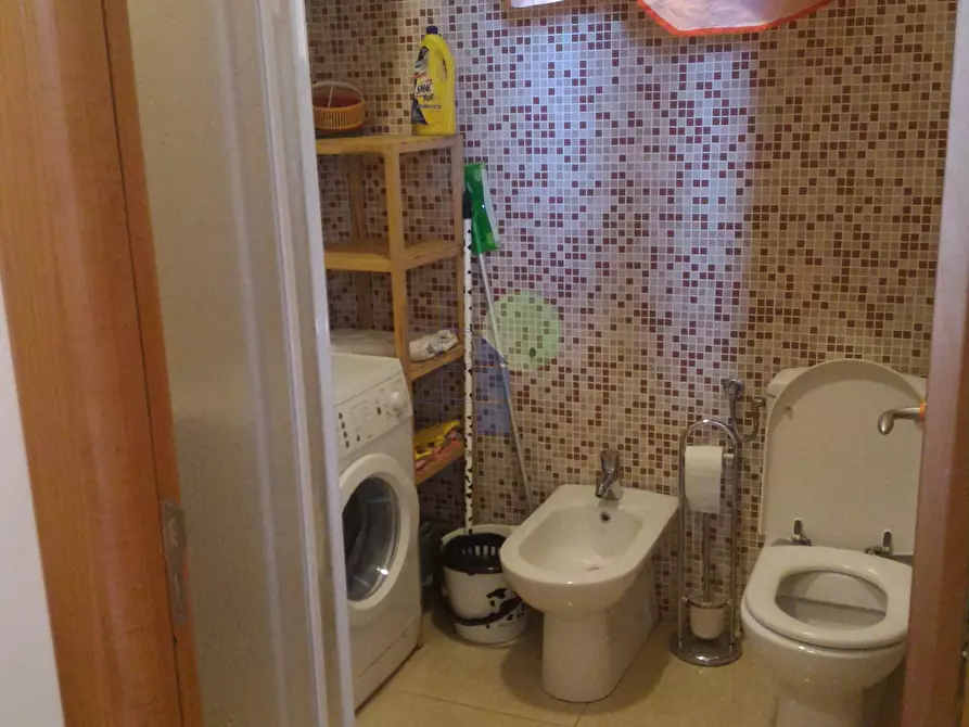 Immagine 21 di Bilocale in vendita  in Via Aurelio Lampredi a Livorno