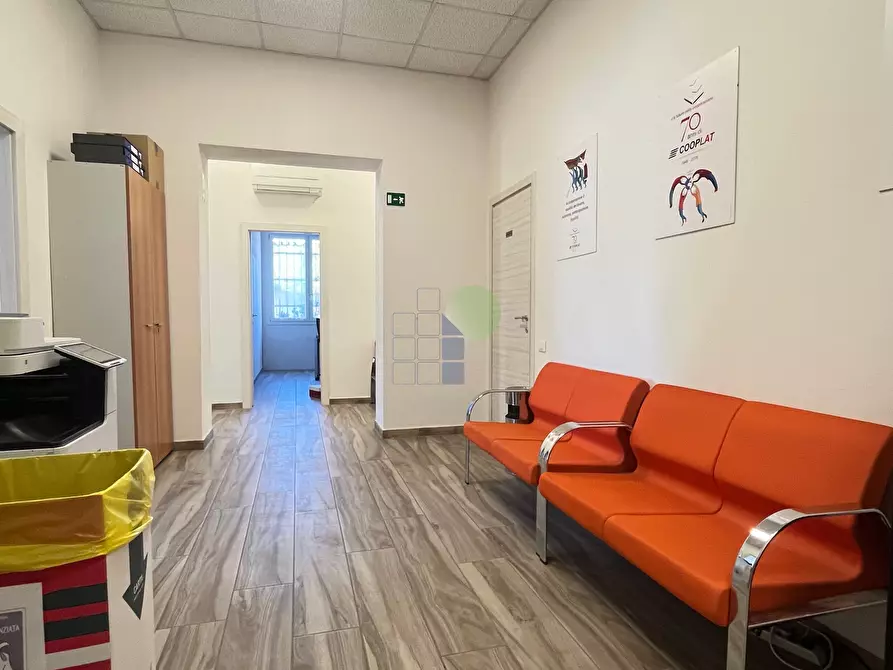 Immagine 7 di Attività artigianale in vendita  in Via Grotta delle Fate 89 a Livorno