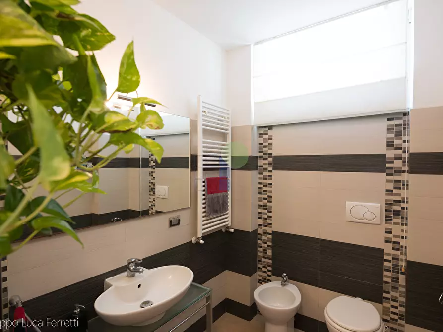 Immagine 19 di Villetta a schiera in vendita  in Viale del Tirreno 14 a Livorno