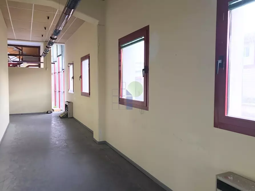 Immagine 5 di Ufficio in vendita  in Via delle Cateratte 11 a Livorno
