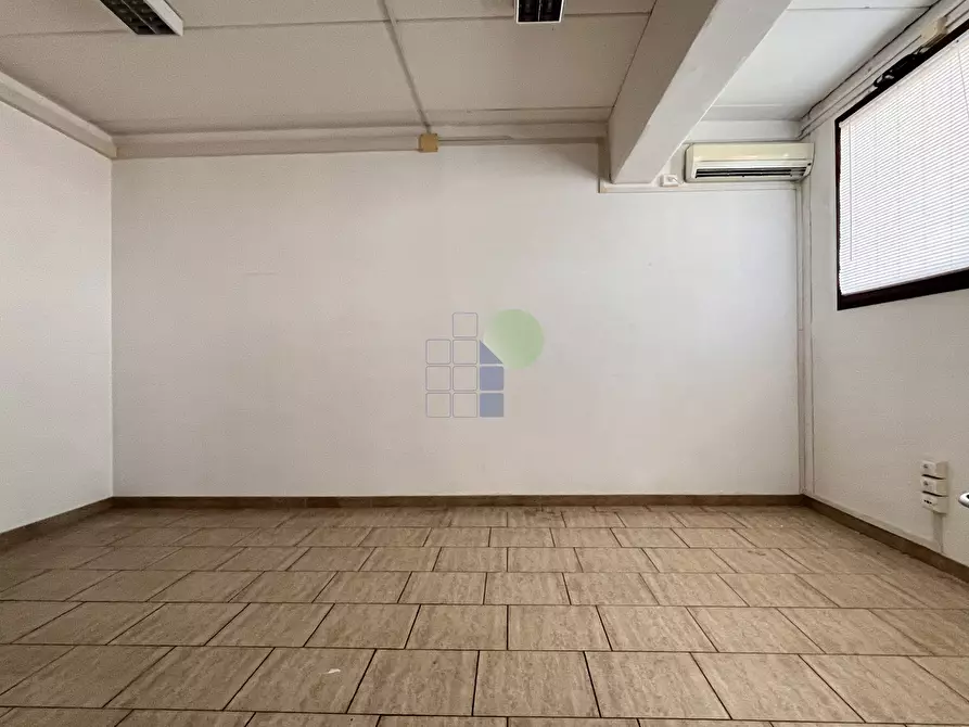 Immagine 2 di Ufficio in affitto  in Via degli Arrotini 11 a Livorno