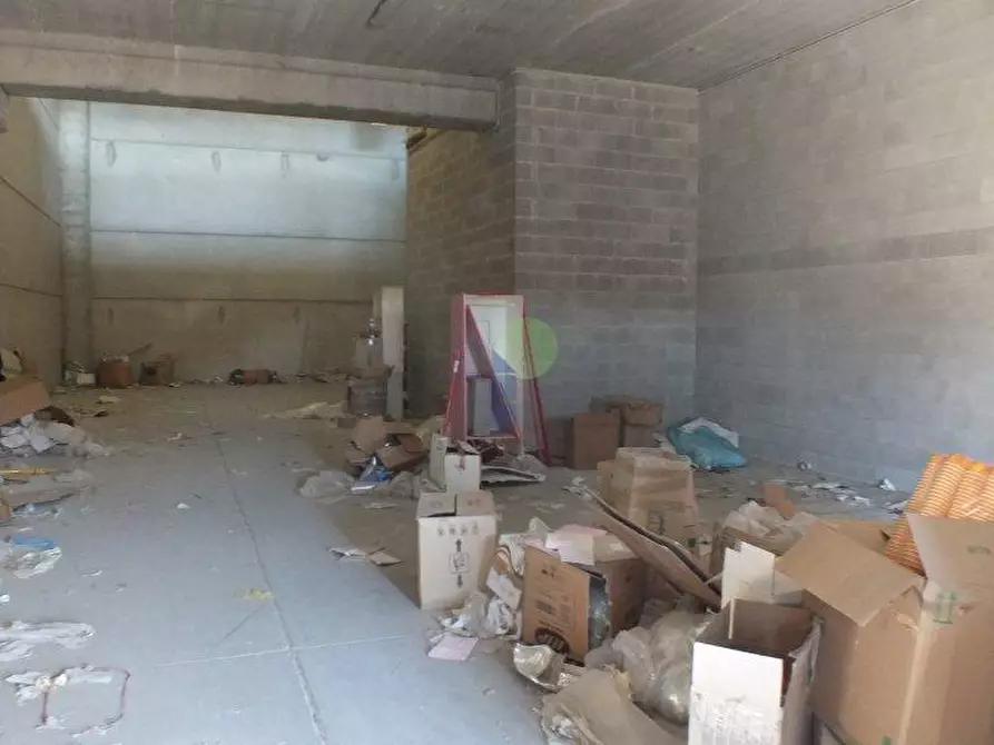 Immagine 6 di Attività artigianale in vendita  in Via Guarini a Livorno