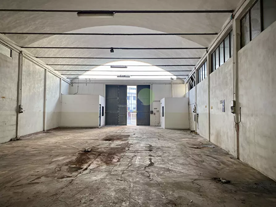 Immagine 14 di Attività artigianale in vendita  in Via Aurelio Nicolodi 45 a Livorno