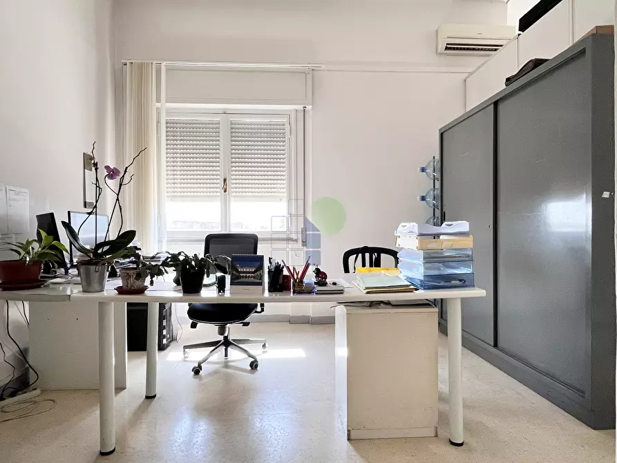 Immagine 16 di Ufficio in vendita  in Via L. da Vinci 35 a Livorno