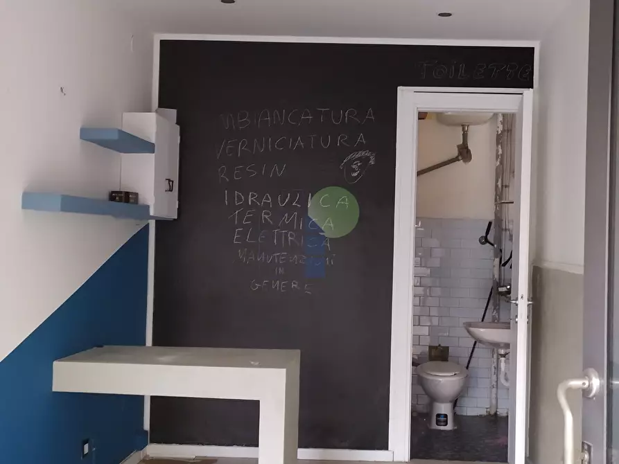 Immagine 6 di Capannone industriale in affitto  in Viale della Libertà 6 a Livorno