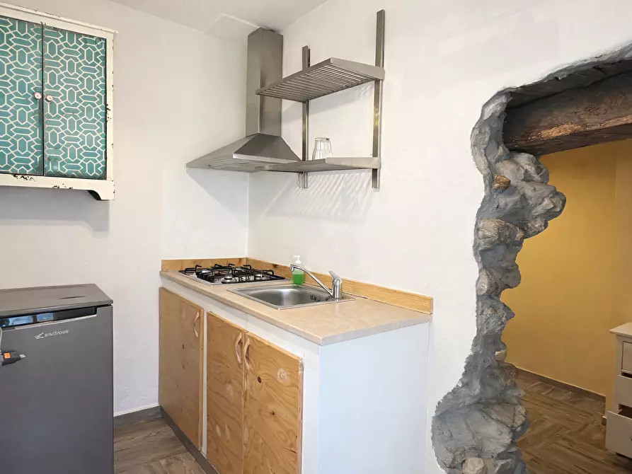 Immagine 5 di Bilocale in affitto  in Via Amalfi 1 a Dormelletto