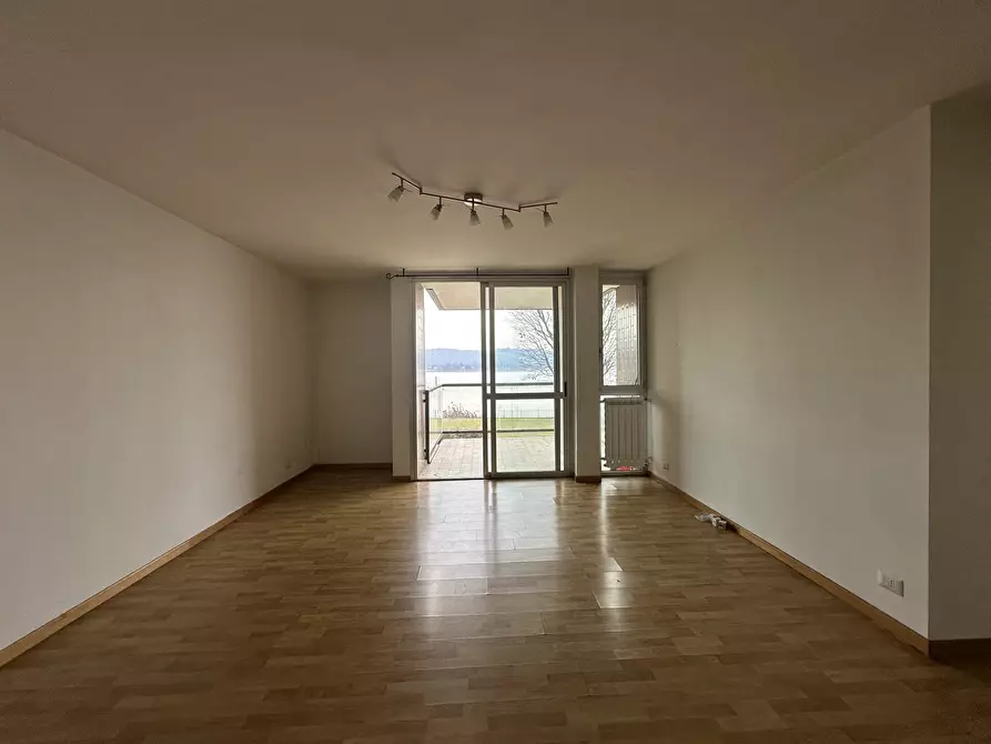 Immagine 2 di Trilocale in affitto  in Via Cristoforo Colombo 1 a Dormelletto