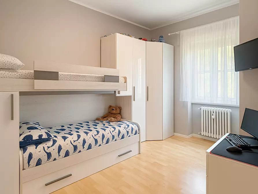 Immagine 12 di Trilocale in vendita  in Via Mottarone 1 a Arona