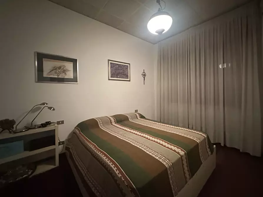 Immagine 16 di Villa in vendita  in Via Varallo Pombia 2 a Castelletto Sopra Ticino